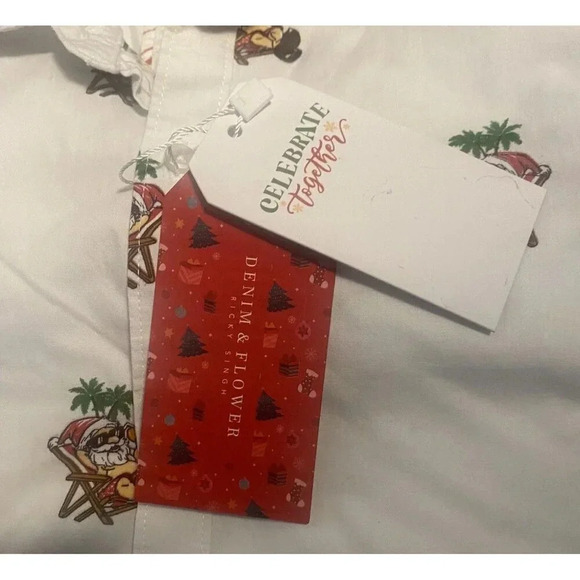 NWT Denim and Flower Short Sleeve Men's Size Med Button Up with Santa Chillin - Picture 8 of 14